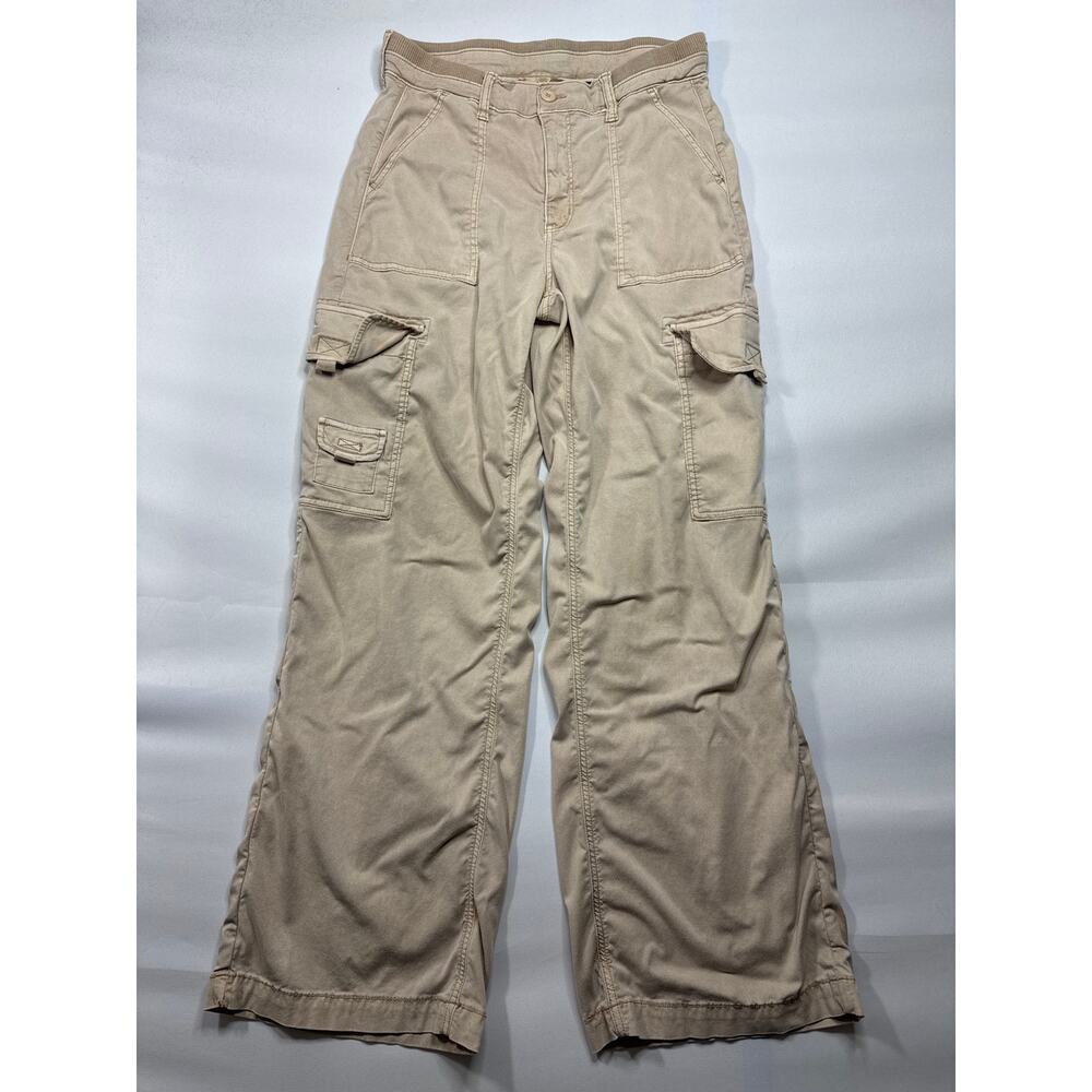 American Eagle Women's‎ Baggy Wide Leg Tan Cargo Pants - Size 4 Reg (29x30)